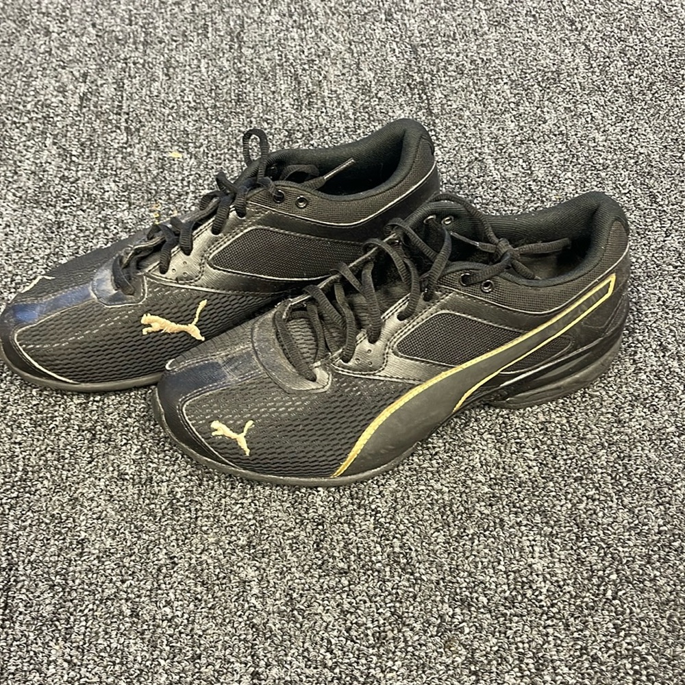 Puma women’s sneakers